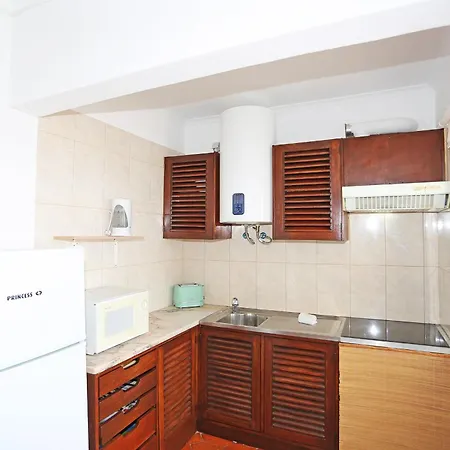 Apartment V - Seacliff *