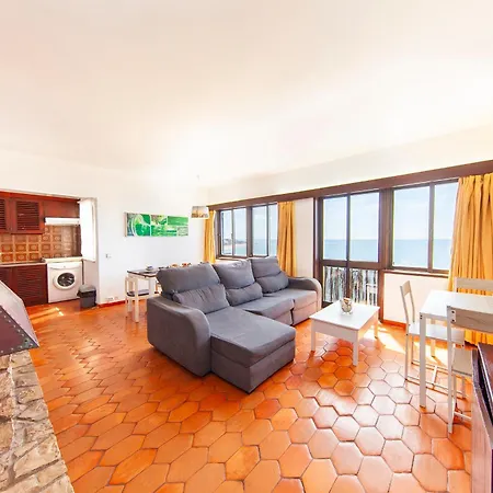 V - Seacliff Apartamento
