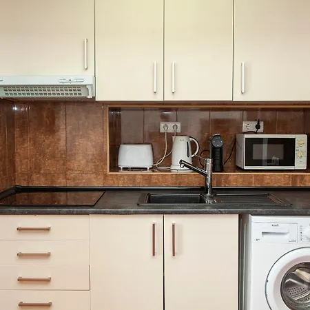 Apartment V - Seacliff *